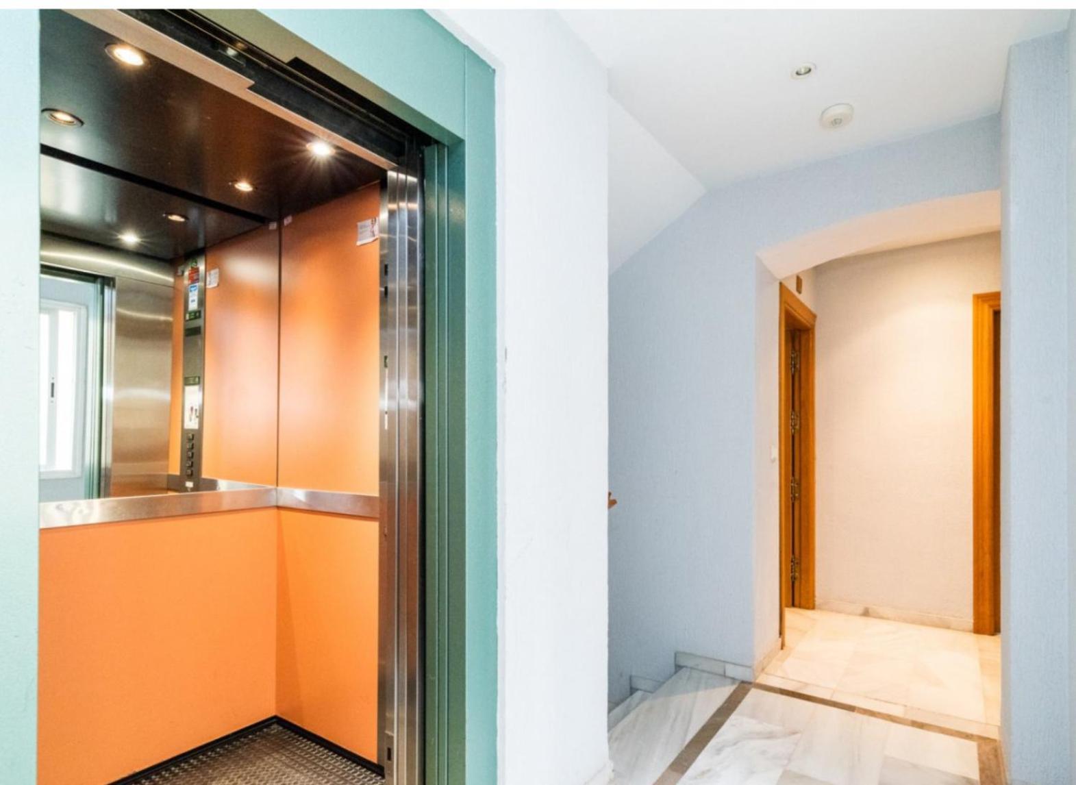- Apartamento En Gran Via - Qh Reyes Catolicos — Photos 3
